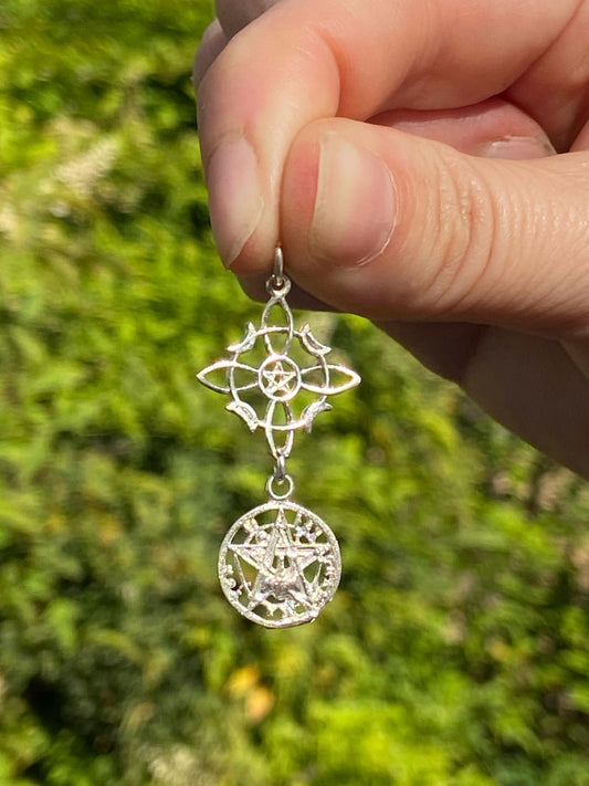 Colgante Nudo de Bruja con Lunas y Tetragrámaton en Plata de Ley 925
