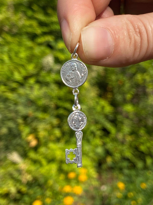 Colgante Llave de San Judas en Plata de Ley 925